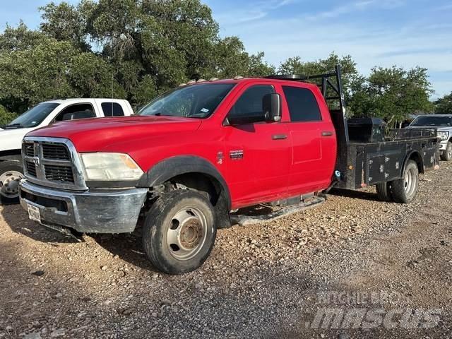 Dodge Ram 5500 Ciężarówki typu Platforma / Skrzynia