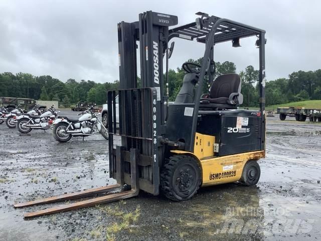 Doosan BC20S-5 Wózki elektryczne