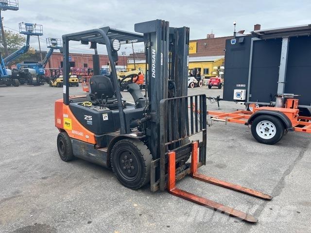 Doosan D25S-7 Wózki widłowe inne