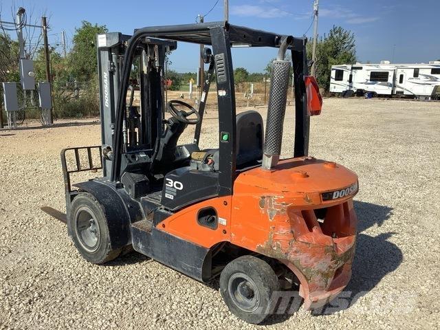 Doosan D30S-7 Wózki widłowe inne