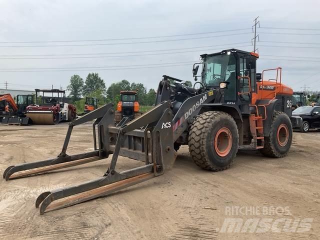 Doosan DL320-7 Ładowarki kołowe