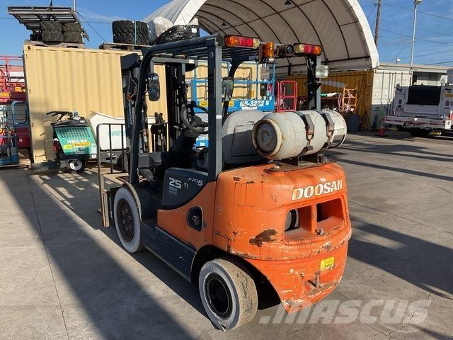 Doosan G25P-5 Maszyny budowlane - Inne