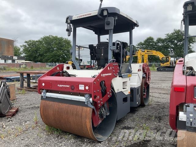 Dynapac CC2200 Walce dwubębnowe