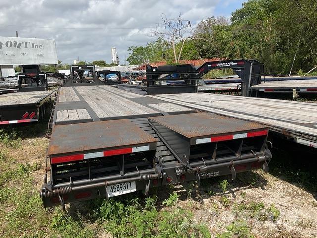 East Mfg Texas Vehicle transport trailers