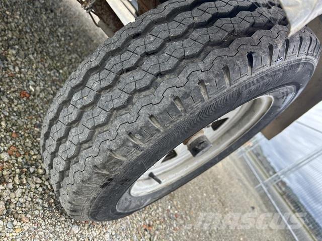Elite  Przyczepy do transportu samochodów