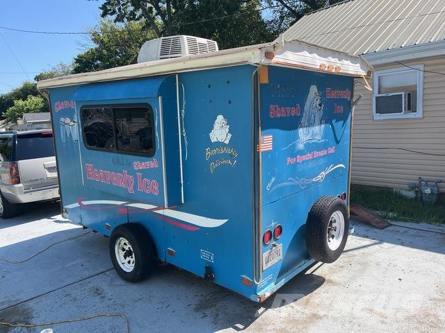  Erskins & Son's Inne przyczepy