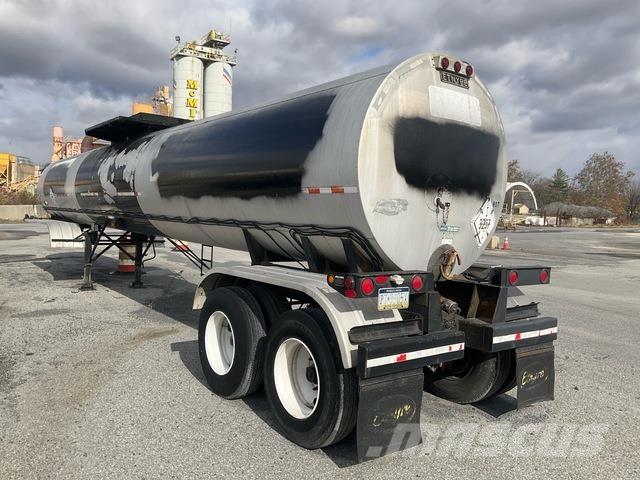 Etnyre TR6 Pojazdy do transportu materiału