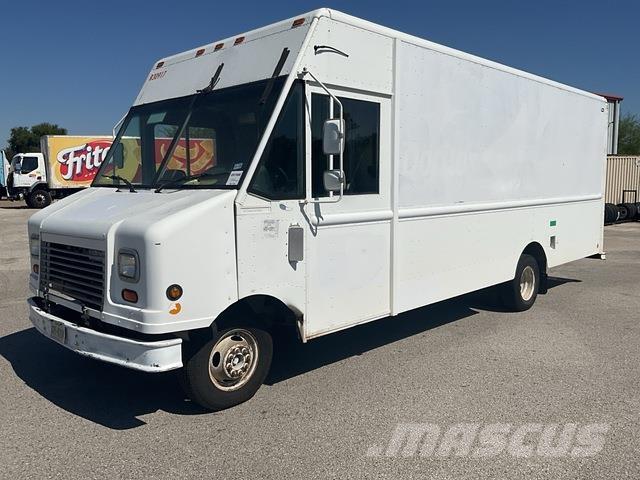 Ford  Samochody dostawcze ze skrzynią zamkniętą