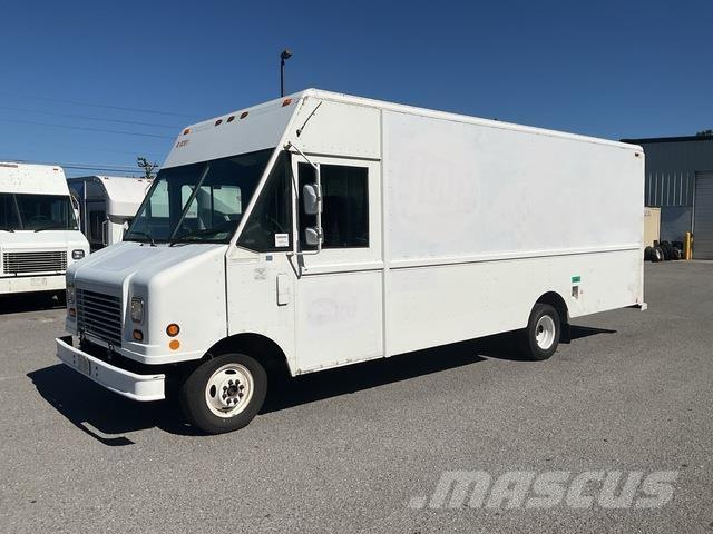 Ford  Samochody dostawcze ze skrzynią zamkniętą