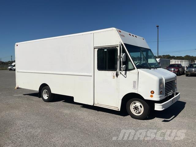 Ford  Samochody dostawcze ze skrzynią zamkniętą