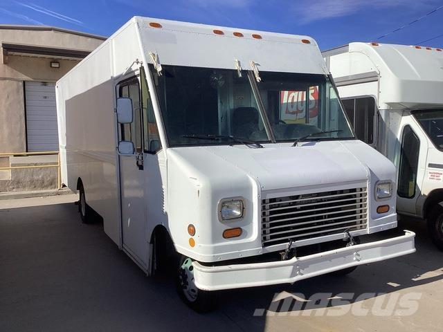 Ford  Samochody dostawcze ze skrzynią zamkniętą