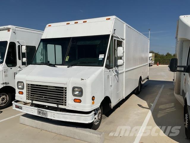 Ford  Samochody dostawcze ze skrzynią zamkniętą