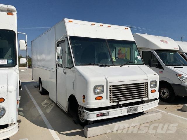 Ford  Samochody dostawcze ze skrzynią zamkniętą