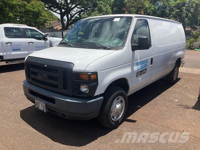 Ford E-150 Busy / Vany