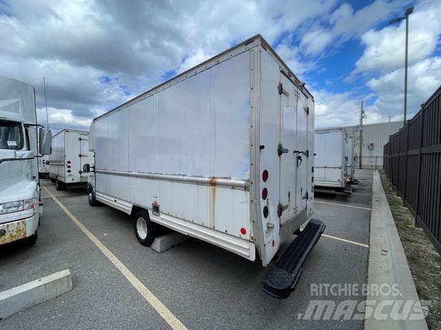 Ford E-350 Busy / Vany