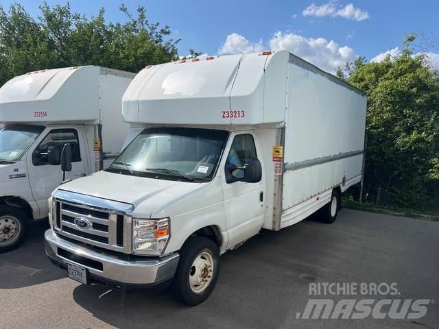 Ford E-350 Samochody dostawcze ze skrzynią zamkniętą