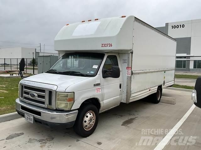 Ford E-350 Busy / Vany