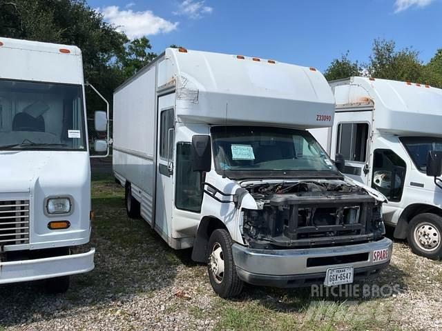 Ford E-350 Busy / Vany