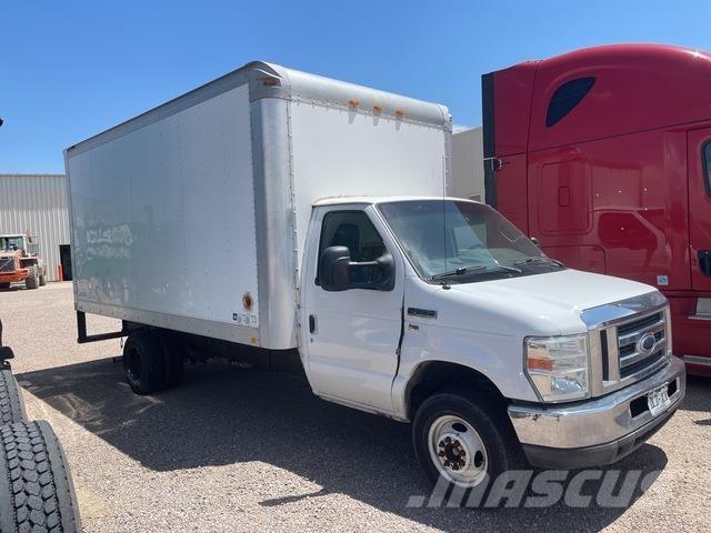 Ford E-350 Samochody ciężarowe ze skrzynią zamkniętą