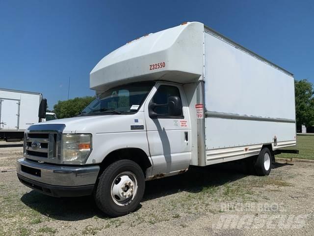 Ford E-350 Samochody ciężarowe ze skrzynią zamkniętą