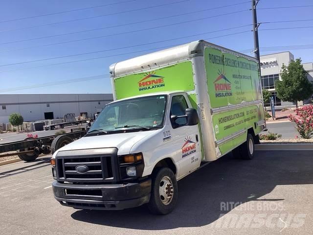 Ford E-350 Samochody ciężarowe ze skrzynią zamkniętą