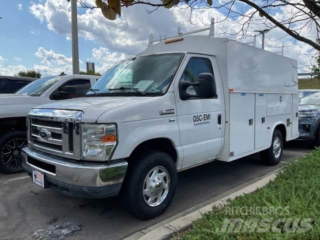 Ford E-350 Pick-upy / Pojazdy z otwieranymi burtami