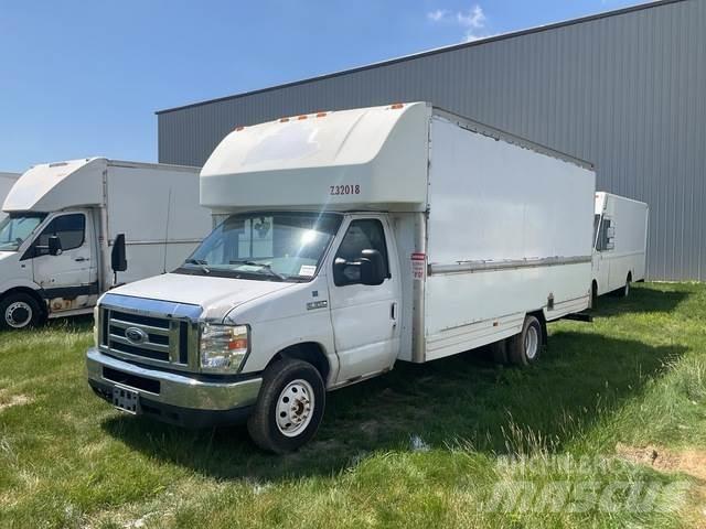 Ford E-350 Busy / Vany