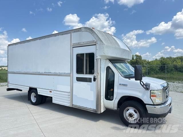 Ford E-350 Samochody ciężarowe ze skrzynią zamkniętą