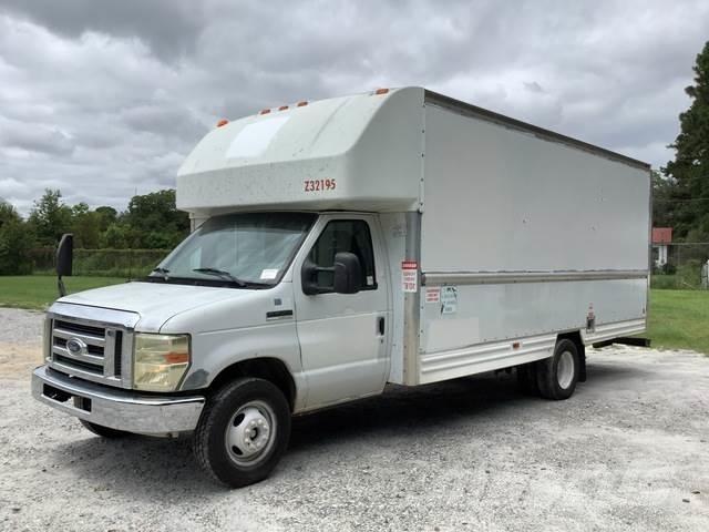 Ford E-350 Busy / Vany