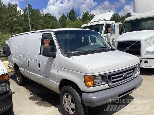 Ford E-350 Busy / Vany