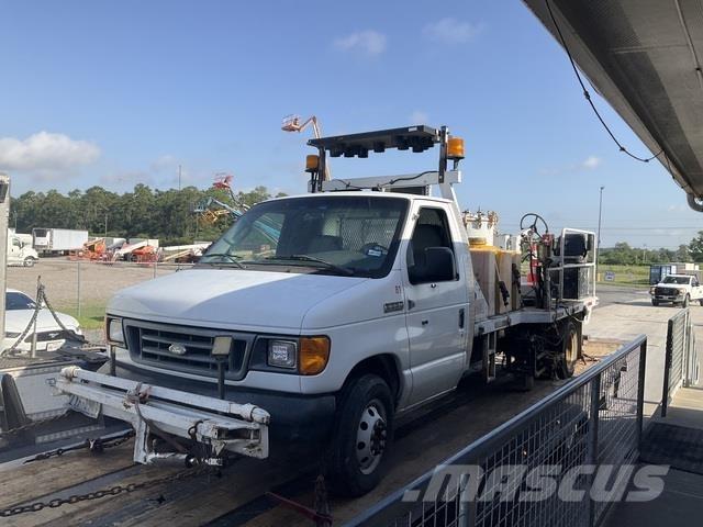 Ford E-350 Pojazdy komunalne