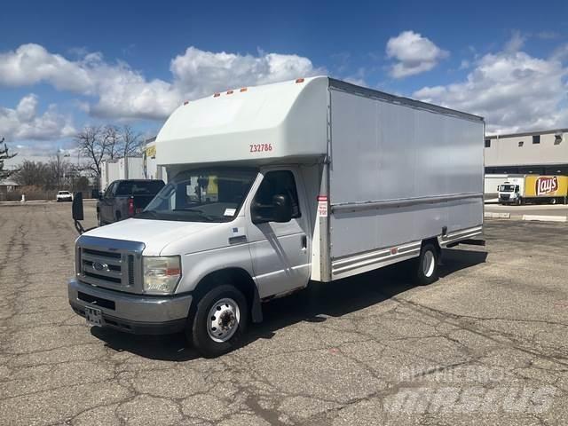 Ford E-350 Samochody ciężarowe ze skrzynią zamkniętą