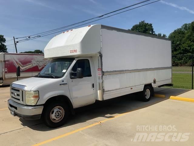 Ford E-350 Busy / Vany