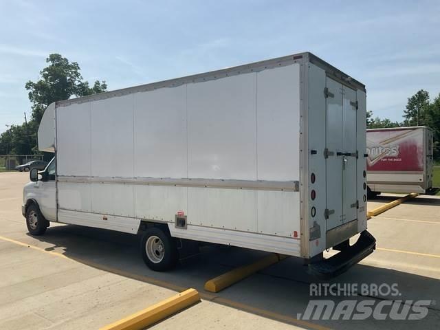 Ford E-350 Busy / Vany