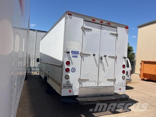 Ford E-350 Busy / Vany
