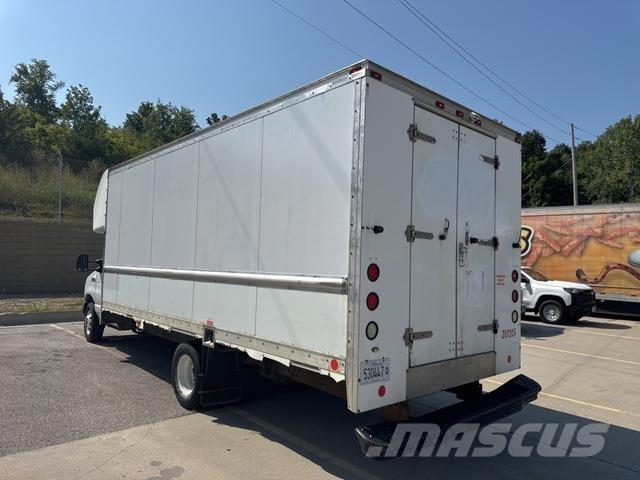 Ford E-350 Busy / Vany