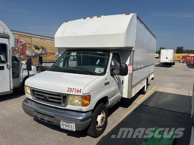 Ford E-350 Busy / Vany