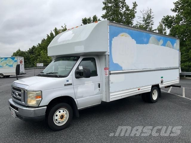 Ford E-350 Samochody ciężarowe ze skrzynią zamkniętą