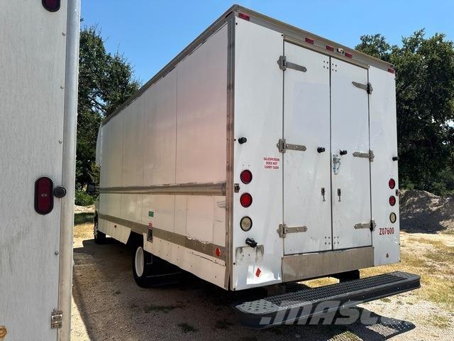 Ford E-350 Busy / Vany