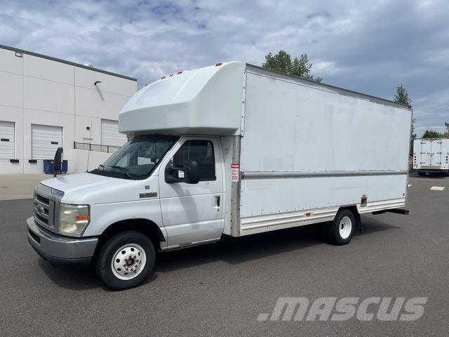 Ford E-350 Samochody ciężarowe ze skrzynią zamkniętą