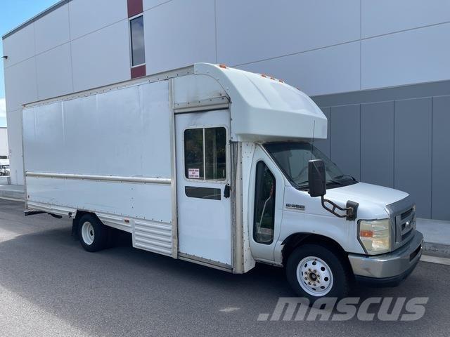 Ford E-350 Samochody ciężarowe ze skrzynią zamkniętą