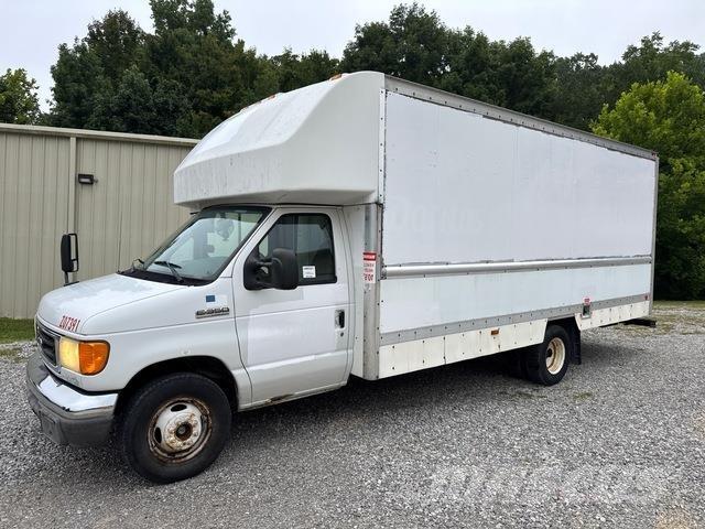 Ford E-350 Busy / Vany