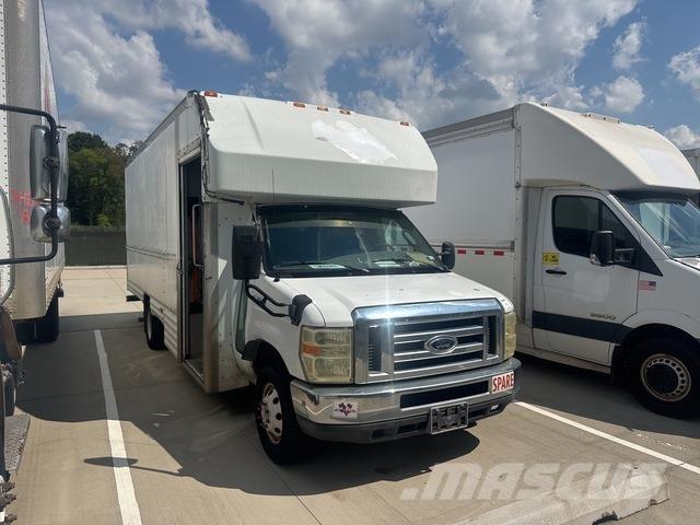 Ford E-350 Samochody dostawcze ze skrzynią zamkniętą