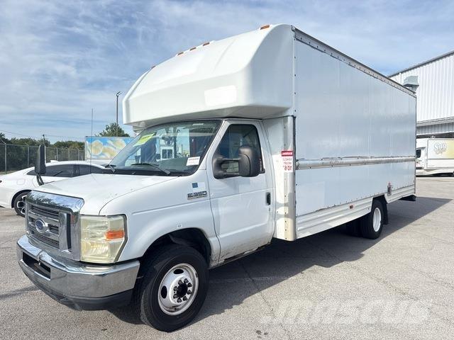 Ford E-350 Samochody dostawcze ze skrzynią zamkniętą