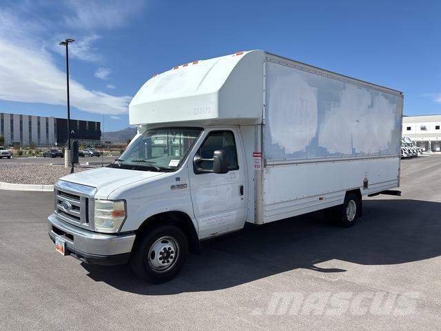 Ford E-350 Samochody dostawcze ze skrzynią zamkniętą