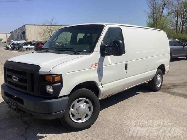 Ford E250 Busy / Vany