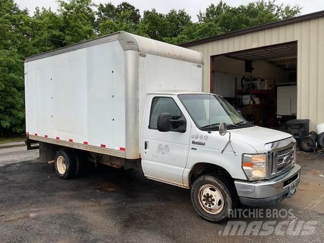 Ford E450 Busy / Vany