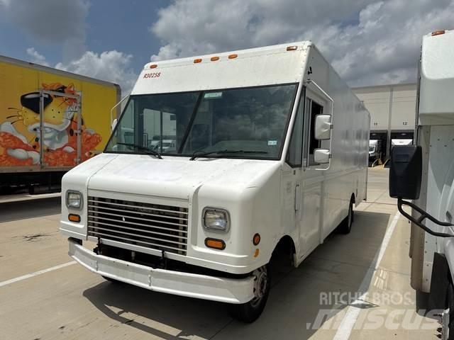 Ford Econoline Samochody dostawcze ze skrzynią zamkniętą