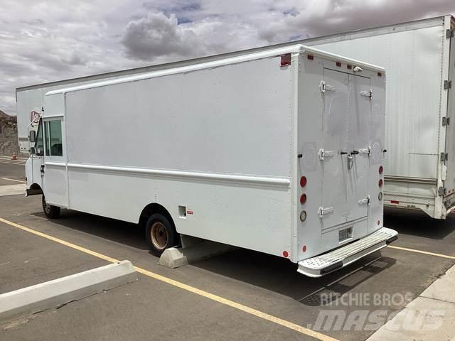 Ford Econoline Samochody dostawcze ze skrzynią zamkniętą