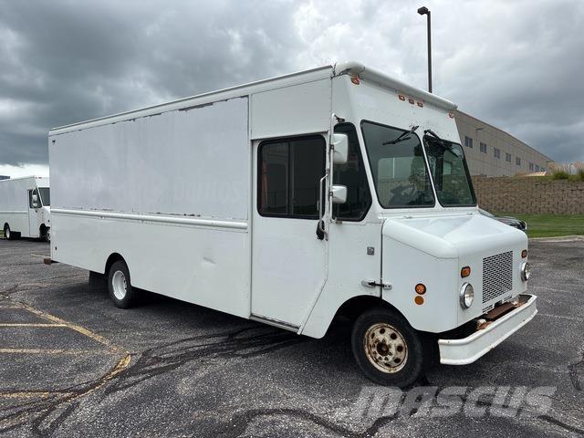 Ford Econoline Samochody dostawcze ze skrzynią zamkniętą